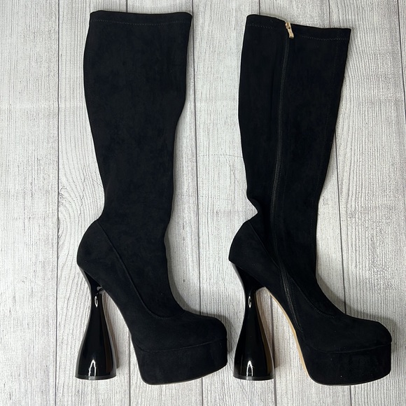 🔹 Dramatic Platform Heeled Boots - Picture 2 of 5
